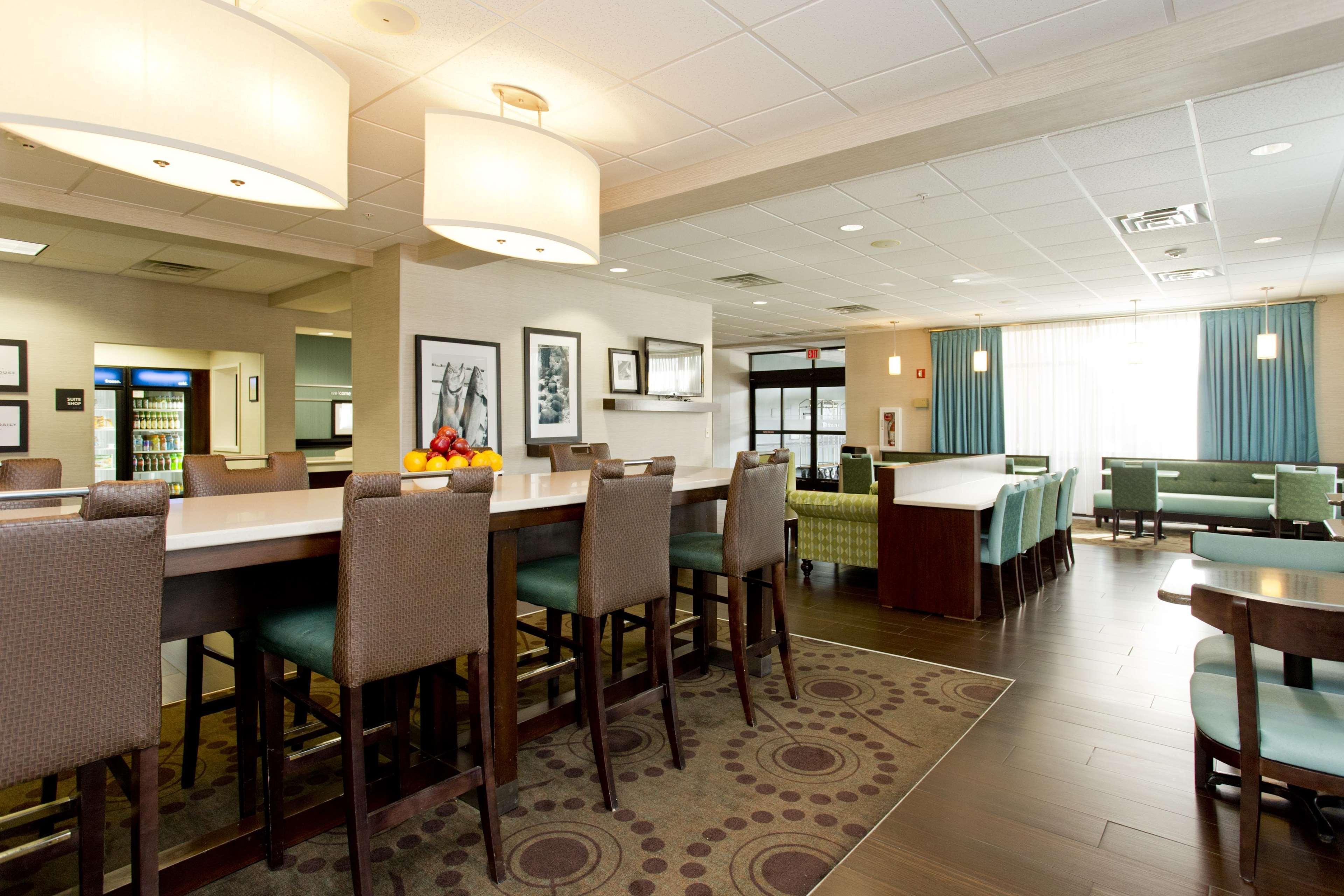 Hampton Inn Front Royal Exterior photo