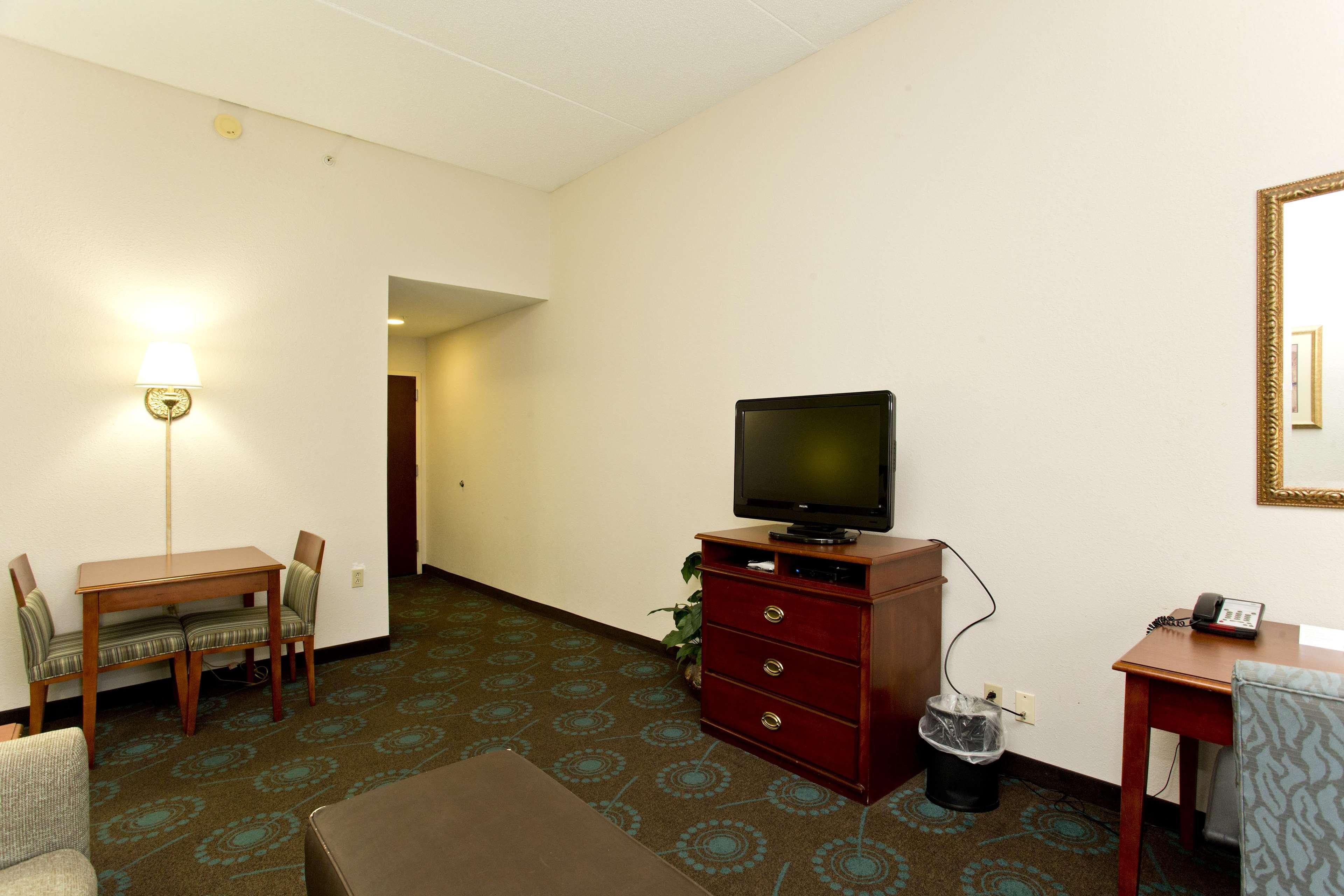 Hampton Inn Front Royal Exterior photo