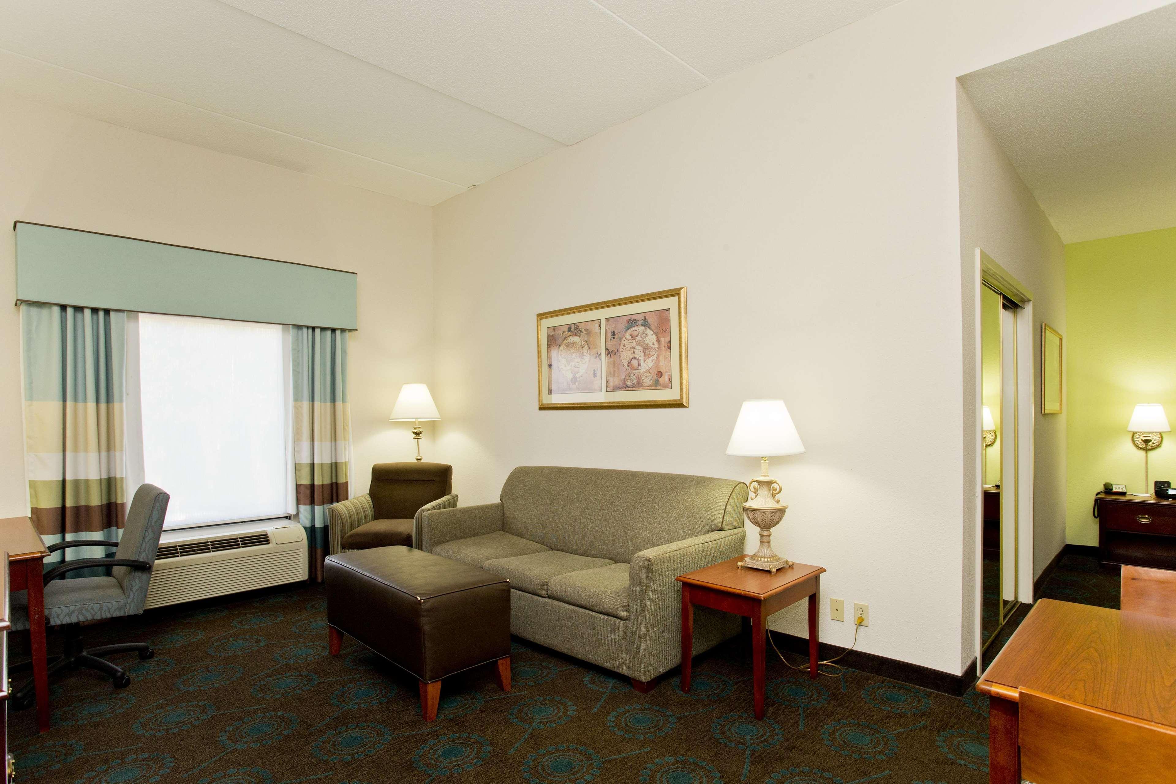 Hampton Inn Front Royal Exterior photo