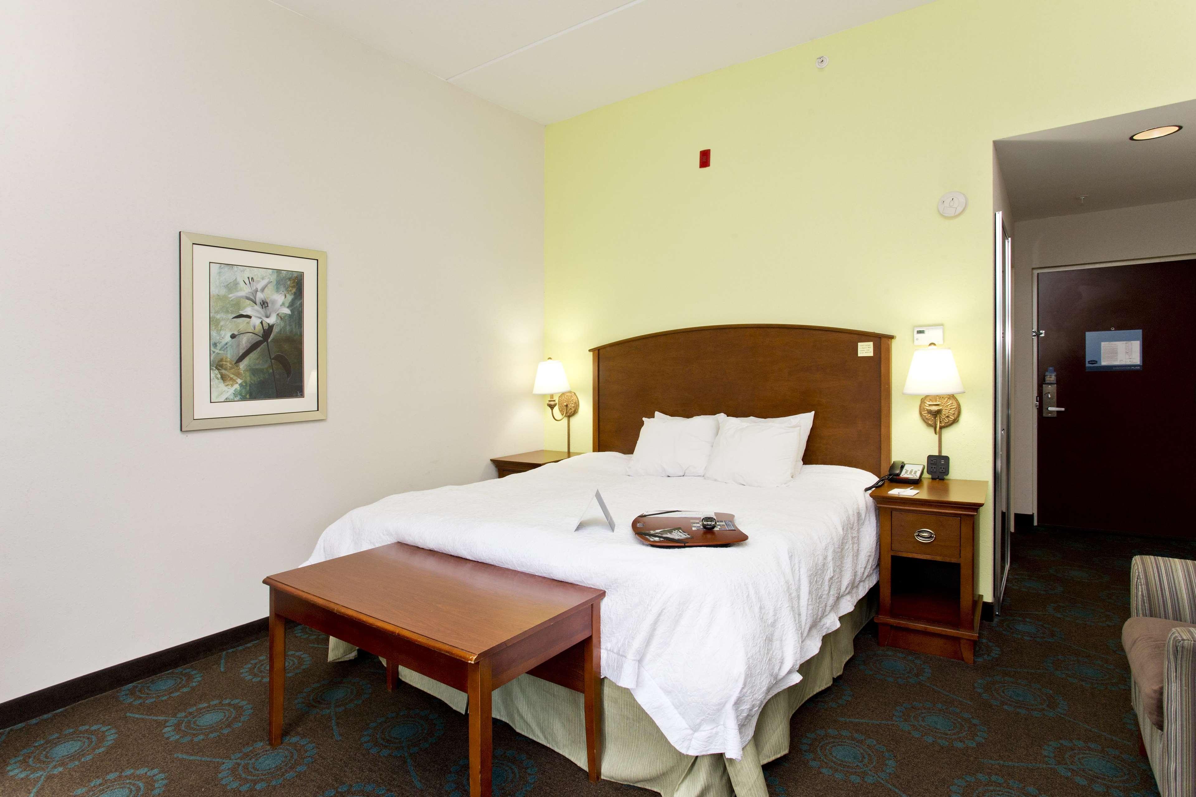 Hampton Inn Front Royal Exterior photo