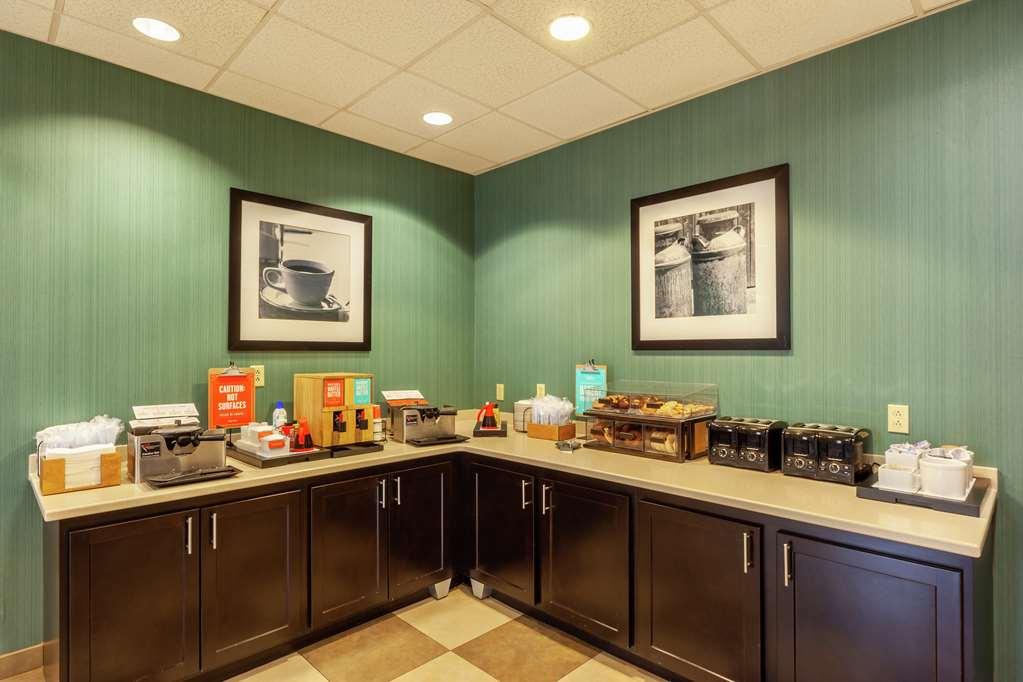 Hampton Inn Front Royal Restaurant photo