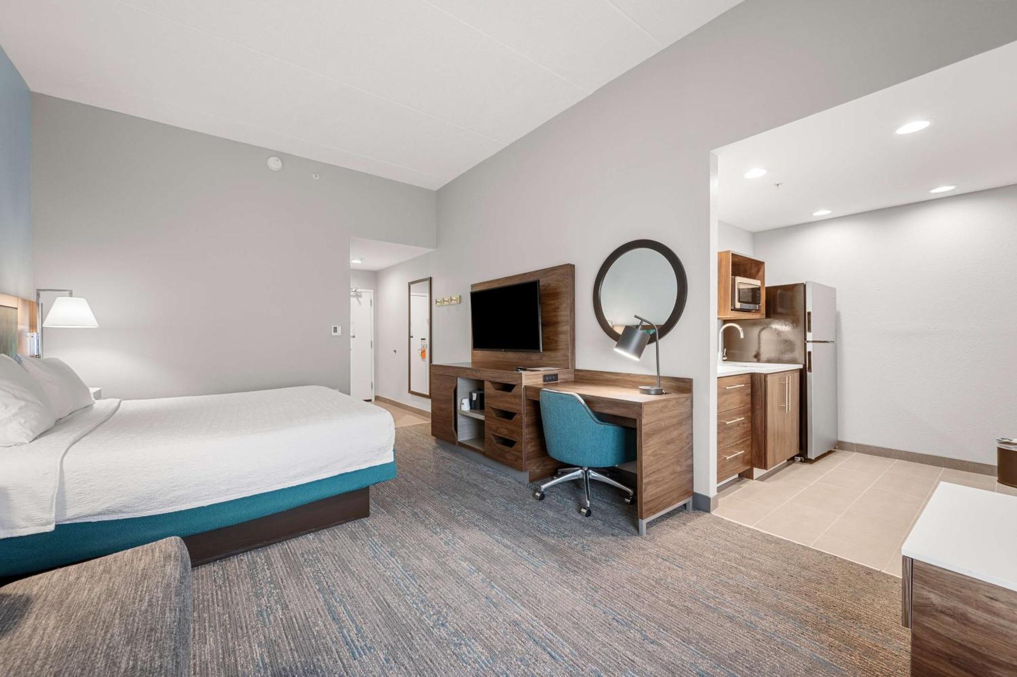 Hampton Inn Front Royal Exterior photo